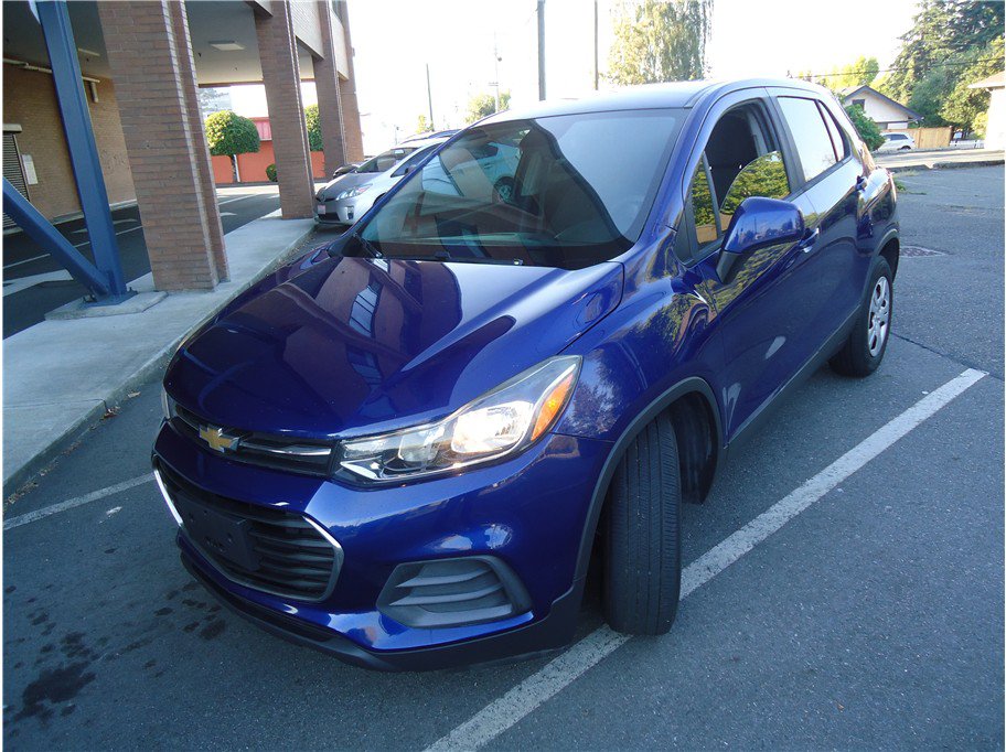 Used 2017 Chevrolet Trax LS FWD image 1