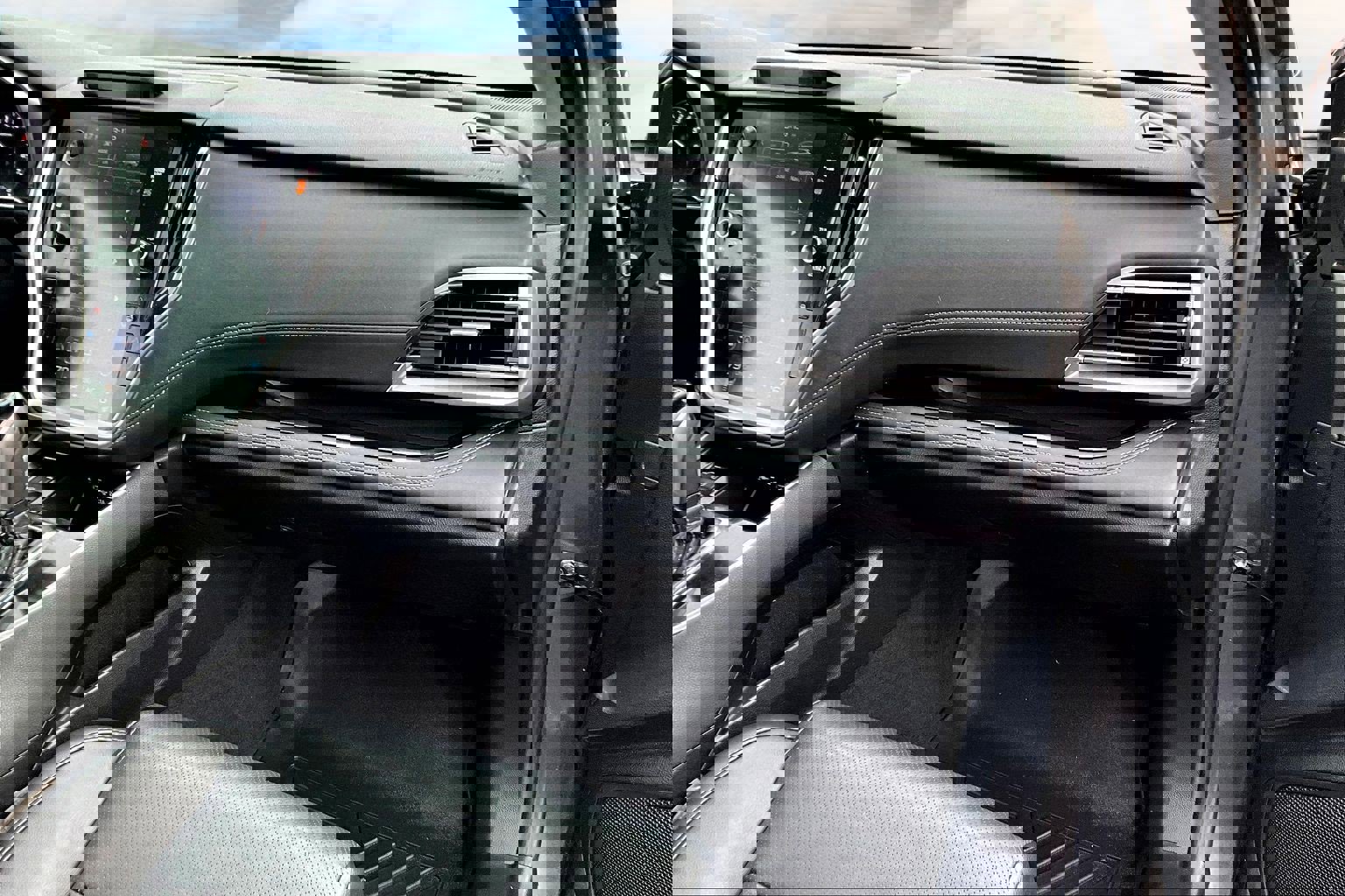 Used 2020 Subaru Outback Limited image 18