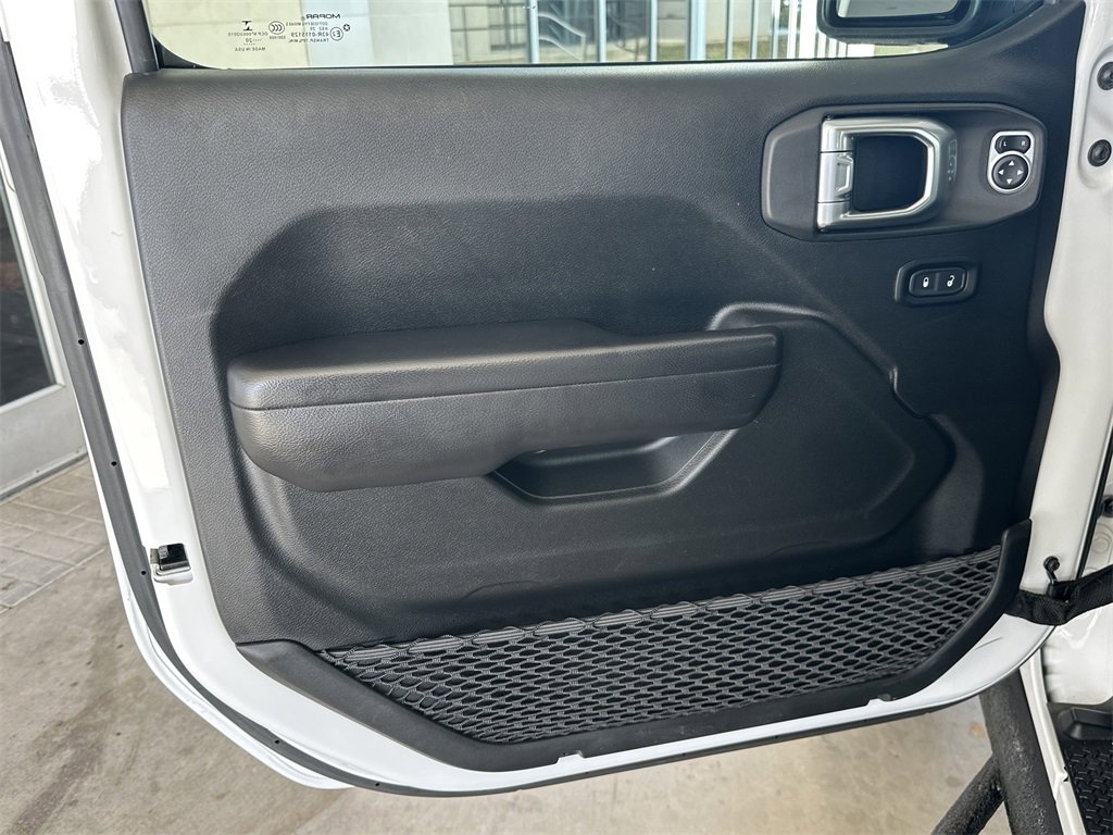 Used 2020 Jeep Gladiator Sport w/ Quick Order Package 24S image 10