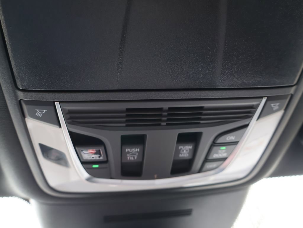 Used 2025 Acura MDX A-Spec image 15