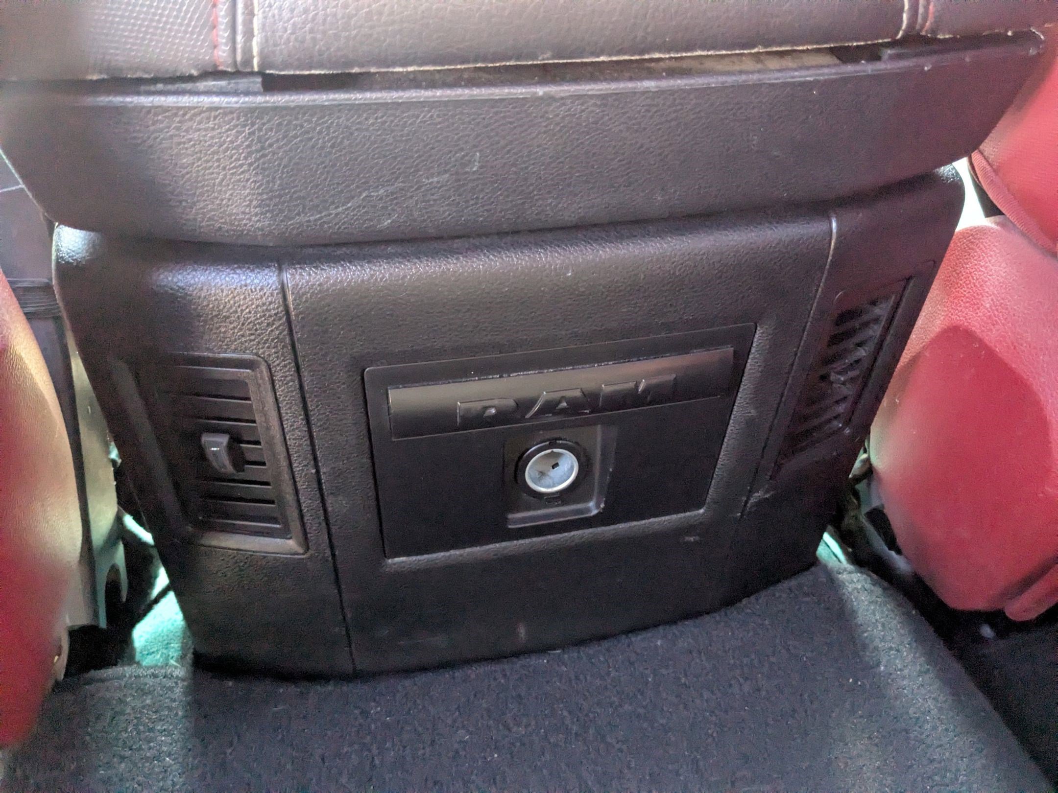 Used 2017 RAM 1500 Rebel w/ Luxury Group image 31