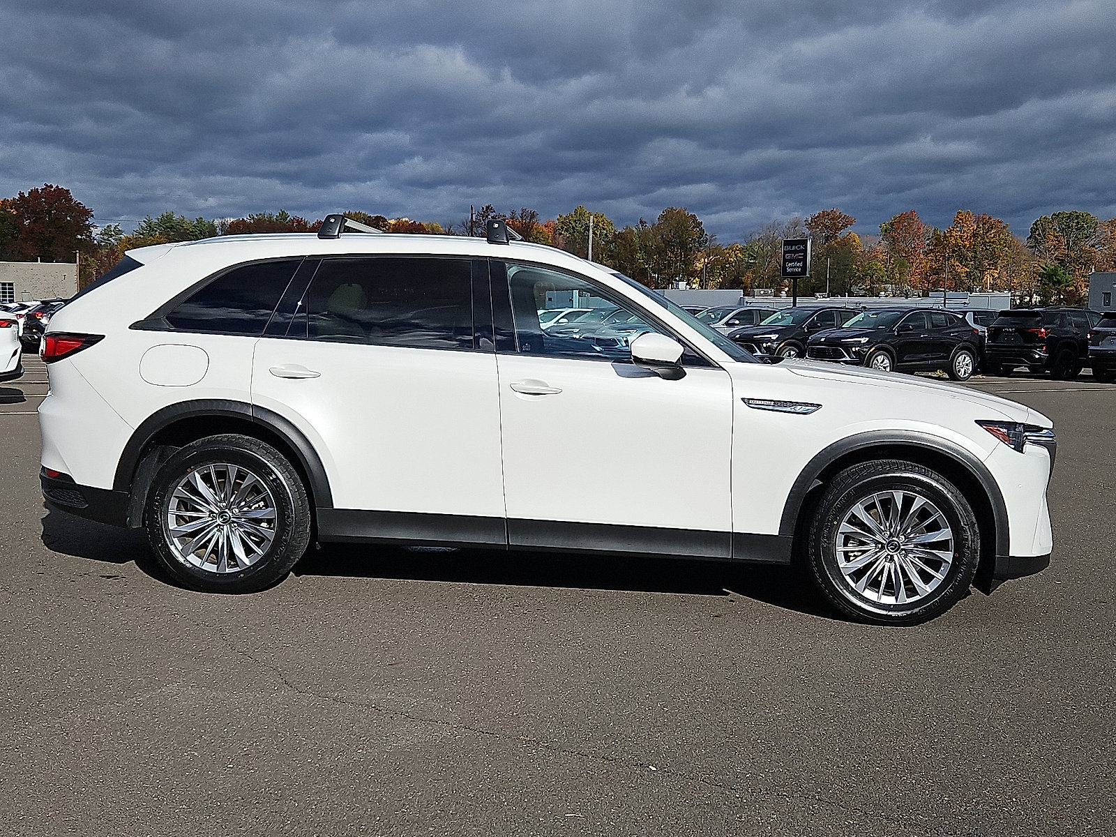 Used 2024 MAZDA CX-90 Plug-In Hybrid w/ Preferred image 7