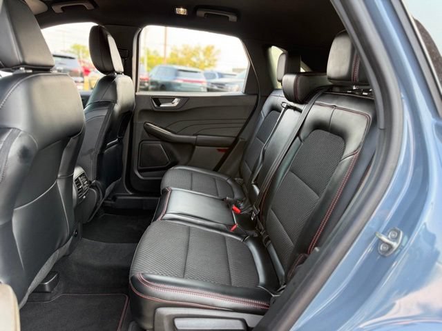 Used 2023 Ford Escape ST-Line AWD/4WD image 11