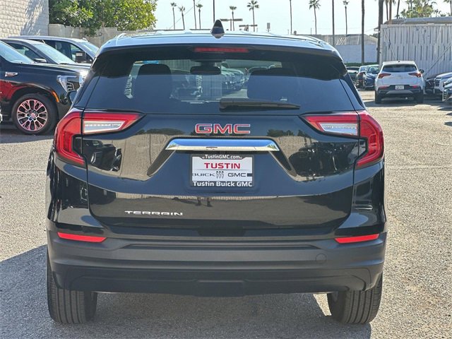 Used 2022 GMC Terrain SLE image 5