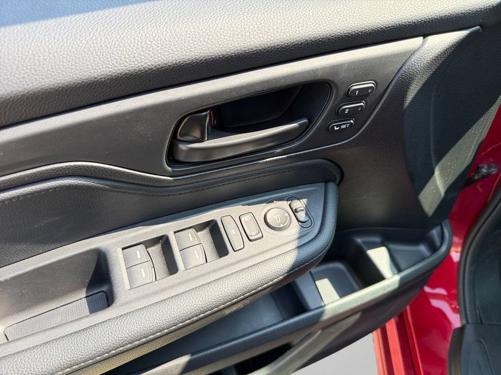 Used 2025 Honda Odyssey Sport-L image 20