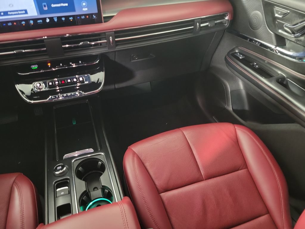 Certified 2023 Lincoln Corsair Reserve w/ Jet Appearance Package FWD image 11