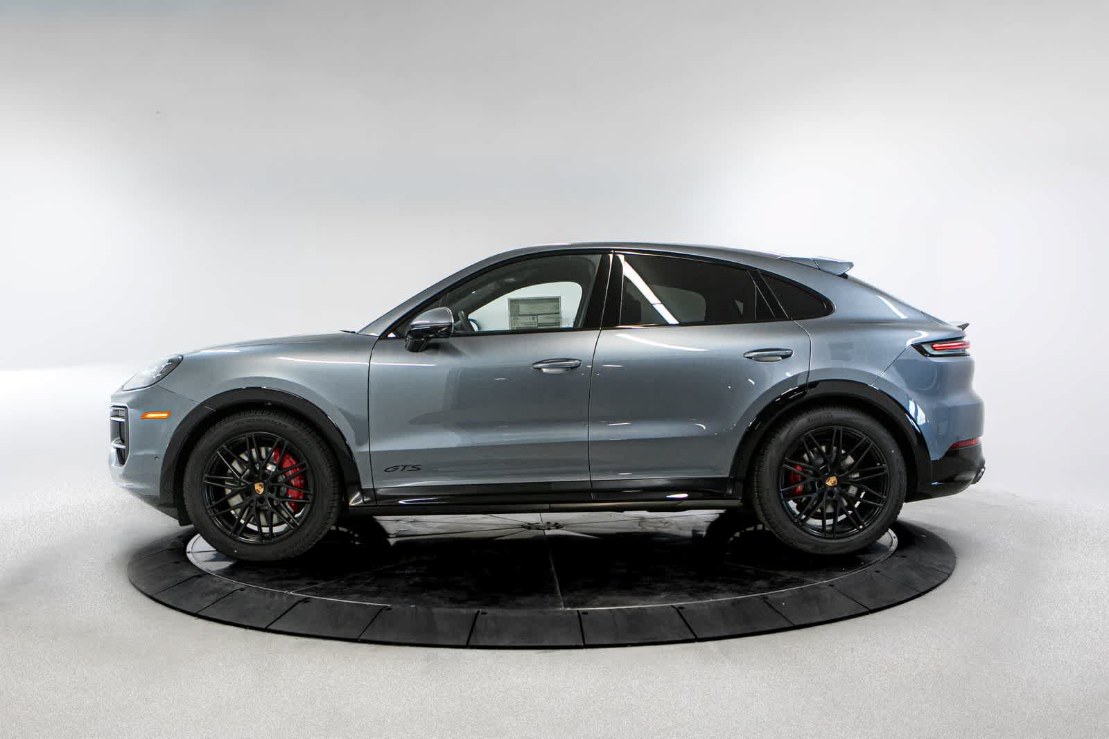 New 2026 Porsche Cayenne GTS AWD/4WD image 2
