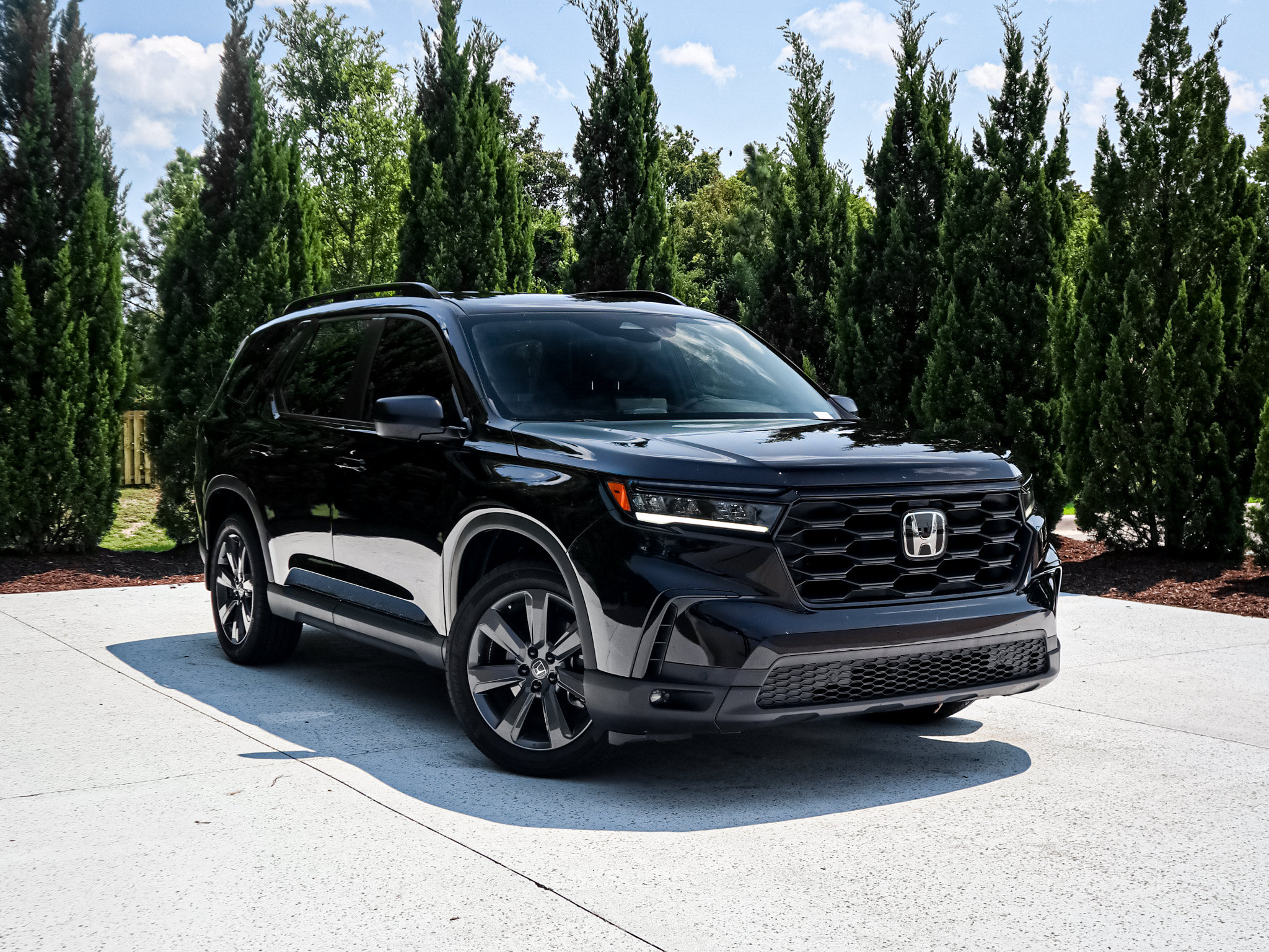 Used 2025 Honda Pilot Sport video 2