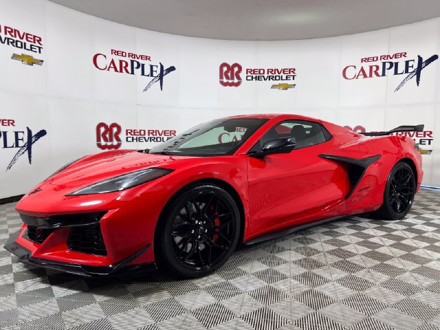 Used 2026 Chevrolet Corvette Z06 RWD image 3
