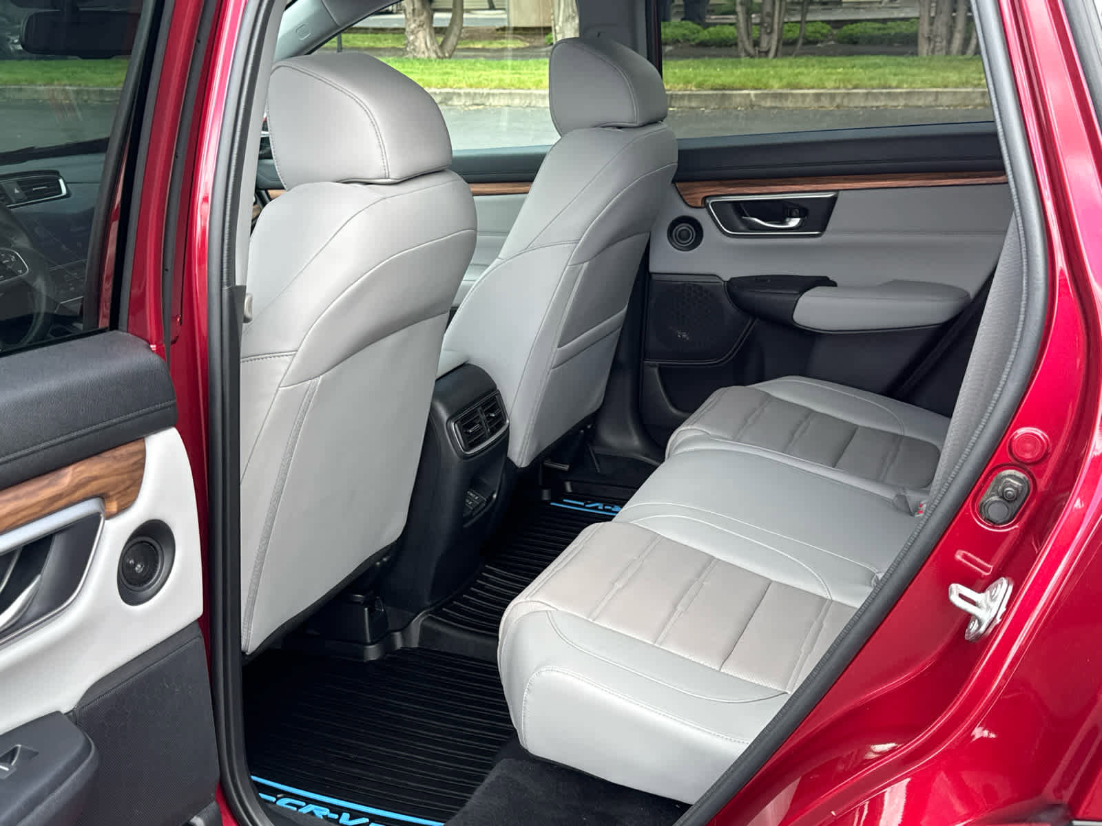 Used 2021 Honda CR-V Touring image 9