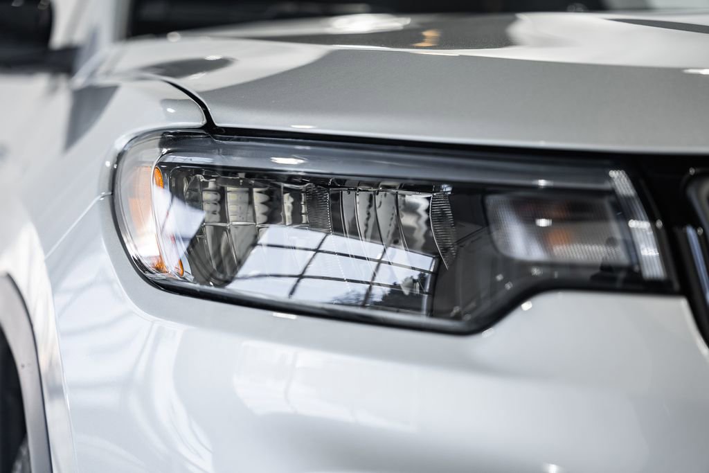 New 2026 Jeep Compass Latitude image 12