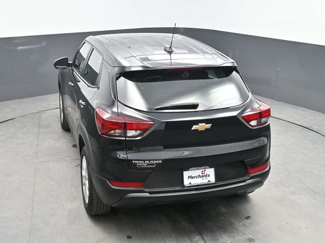 Used 2023 Chevrolet TrailBlazer LS FWD image 34