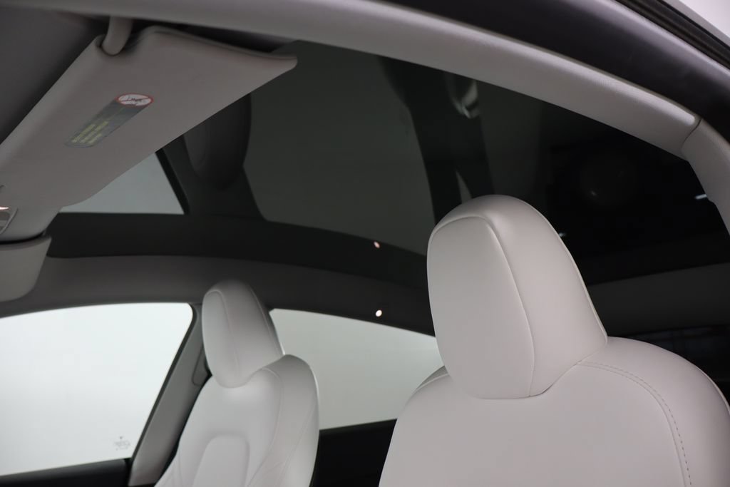 Used 2023 Tesla Model Y Long Range AWD/4WD image 21