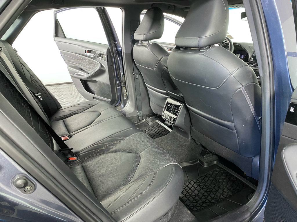 Used 2021 Toyota Avalon Limited w/ Advanced Safety Package FWD image 16