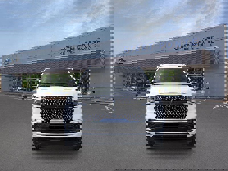 New 2025 Lincoln Navigator Reserve image 6