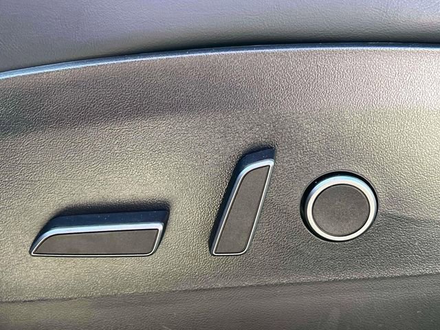 Used 2021 Tesla Model Y Performance image 19