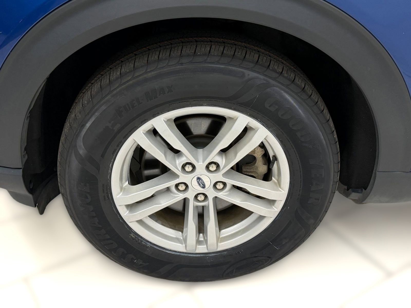 Used 2021 Ford Explorer XLT w/ Equipment Group 202A AWD/4WD image 9