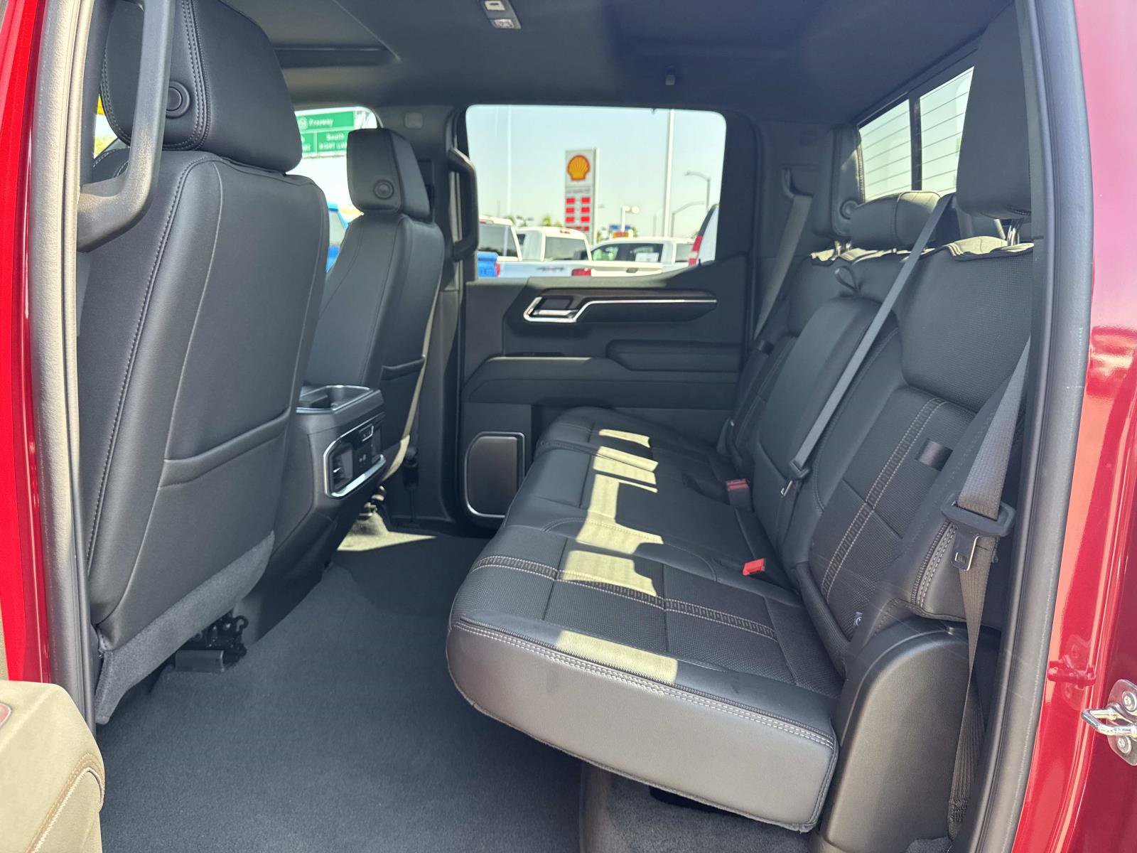 Used 2025 Chevrolet Silverado 1500 High Country w/ High Country Premium Package image 25