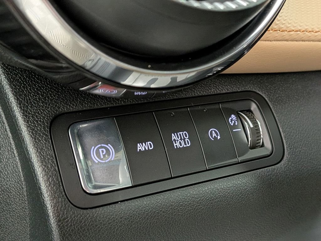 Used 2026 Chevrolet Equinox ACTIV w/ Convenience Package III image 20