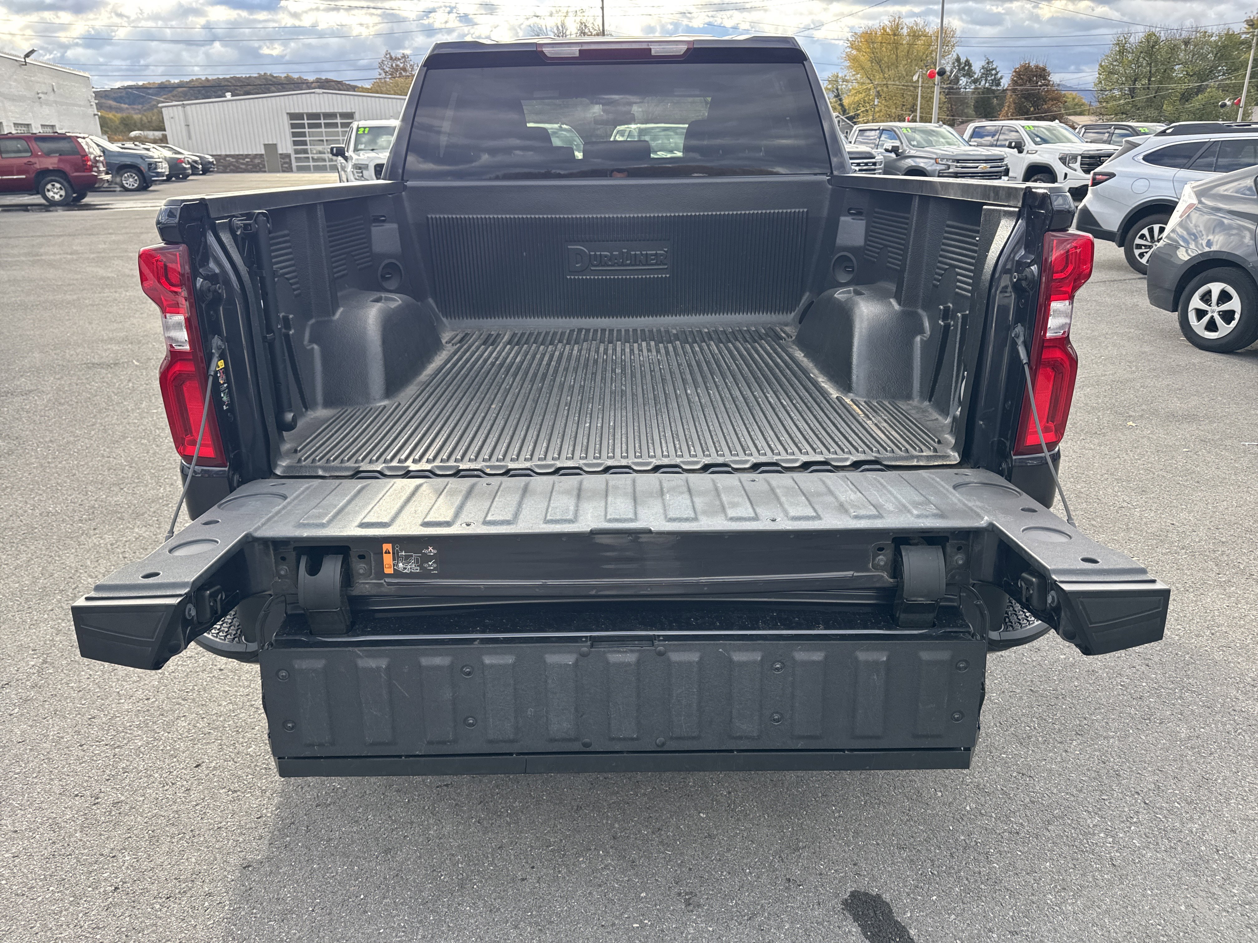 Used 2022 Chevrolet Silverado 1500 RST w/ Z71 Off-Road Package image 5