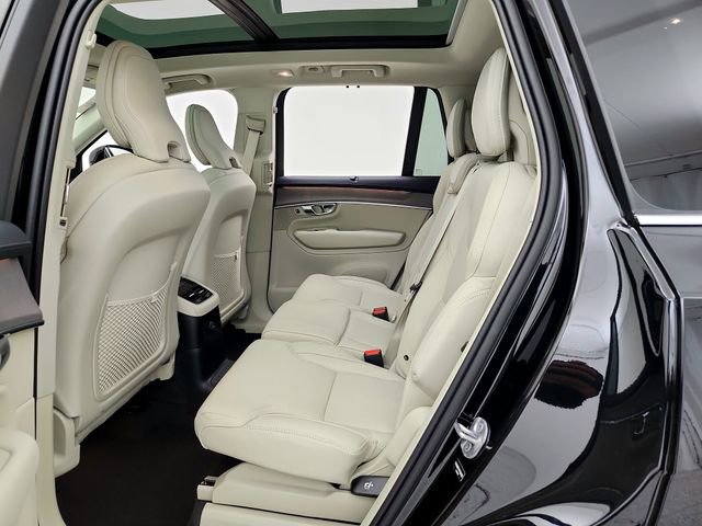 New 2026 Volvo XC90 T8 Ultra w/ Protection Package AWD/4WD image 28