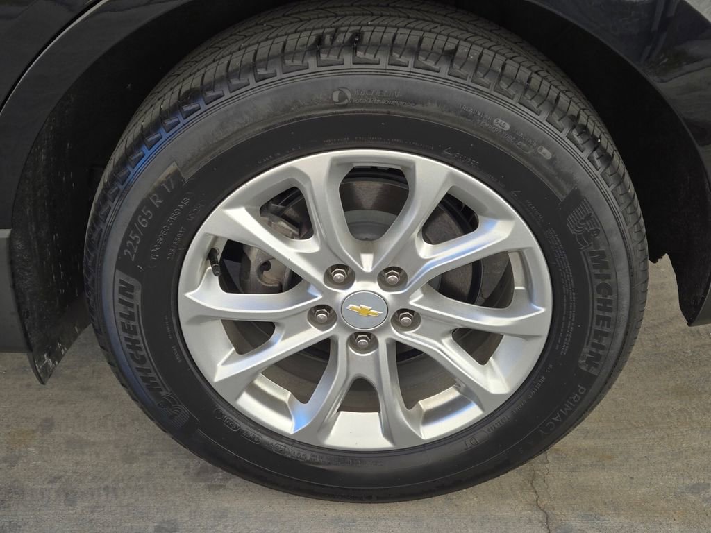 Used 2021 Chevrolet Equinox LS w/ LS Convenience Package image 10