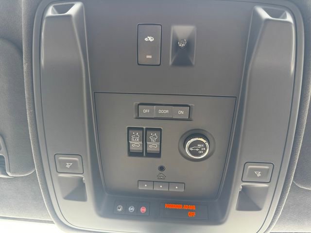 Used 2020 Cadillac Escalade Platinum RWD image 39