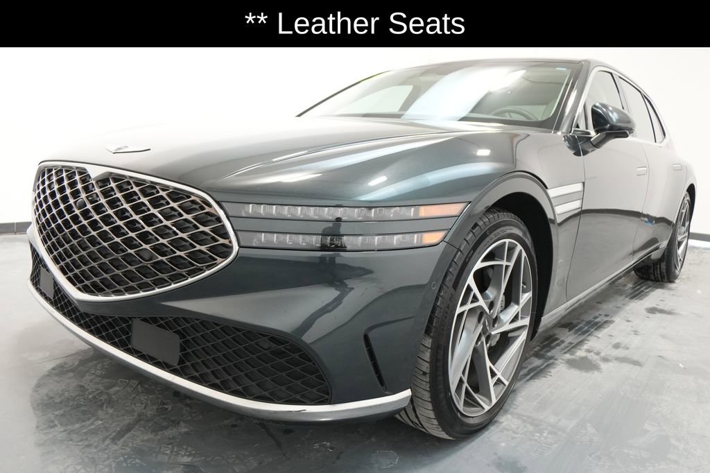 Used 2023 Genesis G90 3.5T image 3