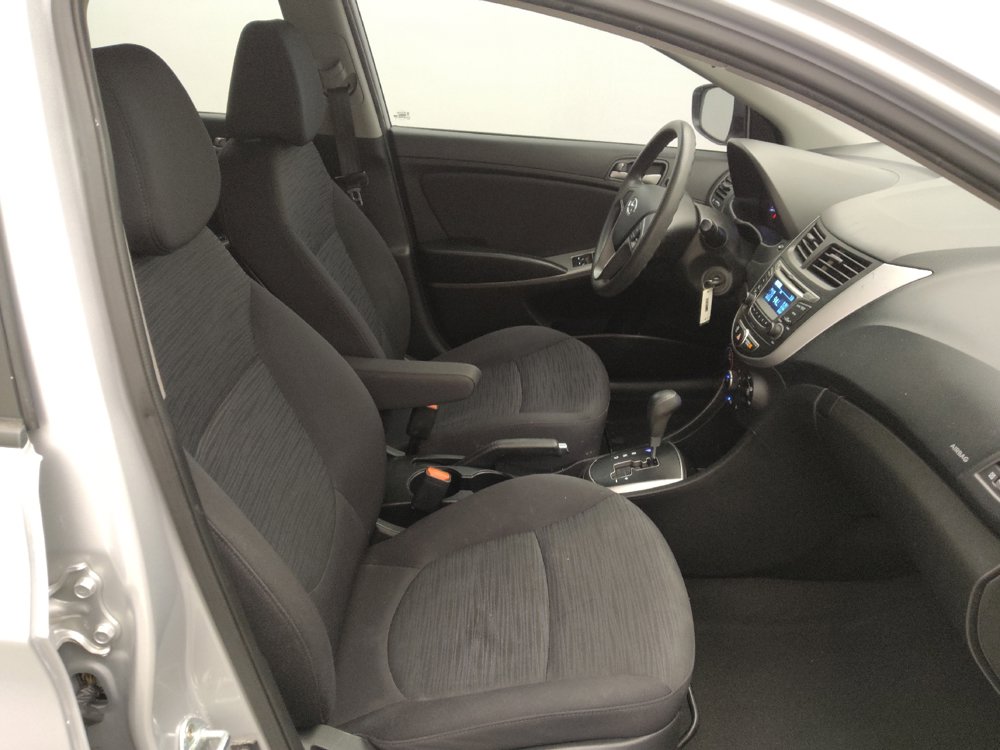 Used 2017 Hyundai Accent SE FWD image 21