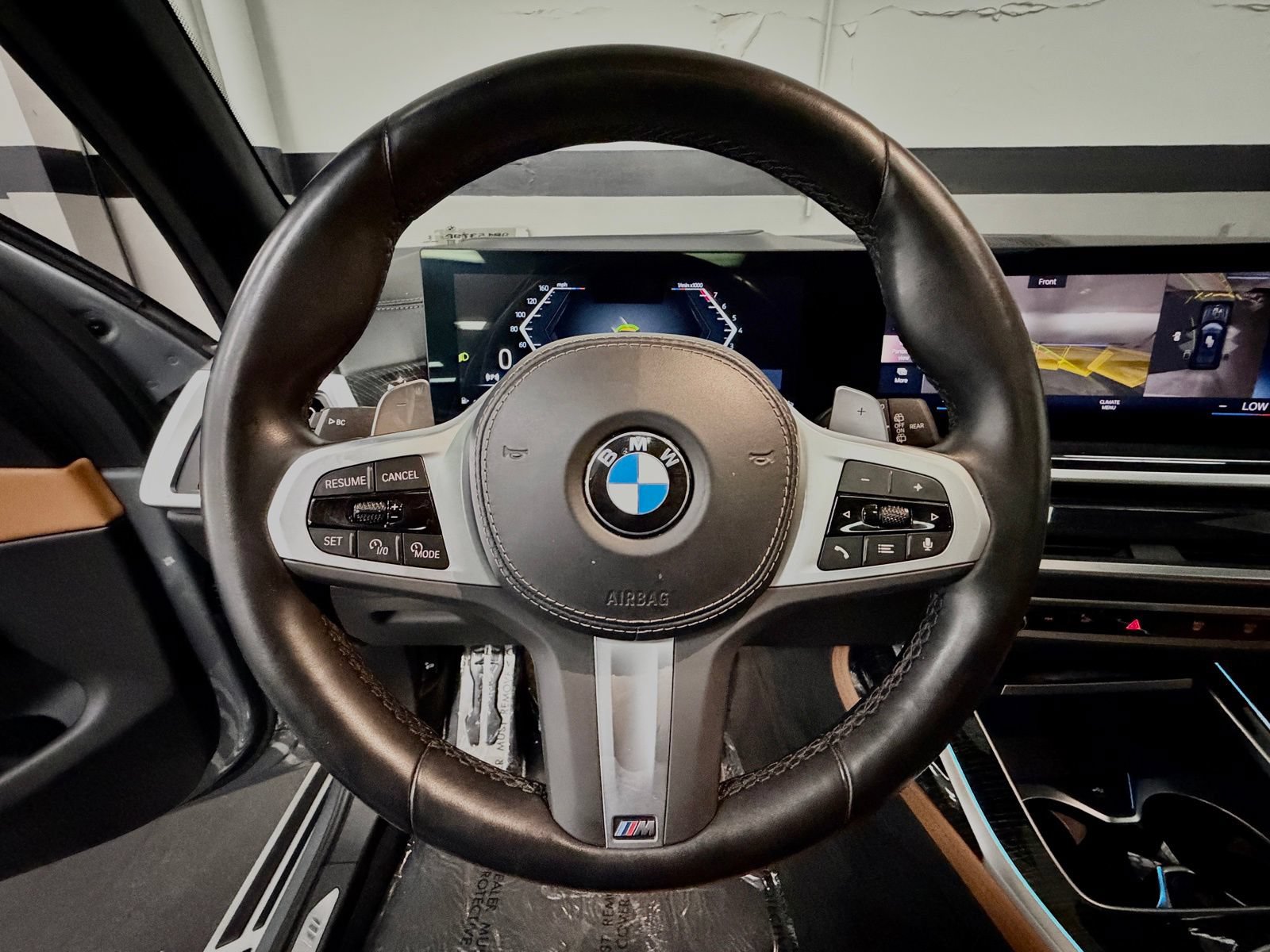Used 2023 BMW X7 xDrive40i w/ M Sport Package AWD/4WD image 27