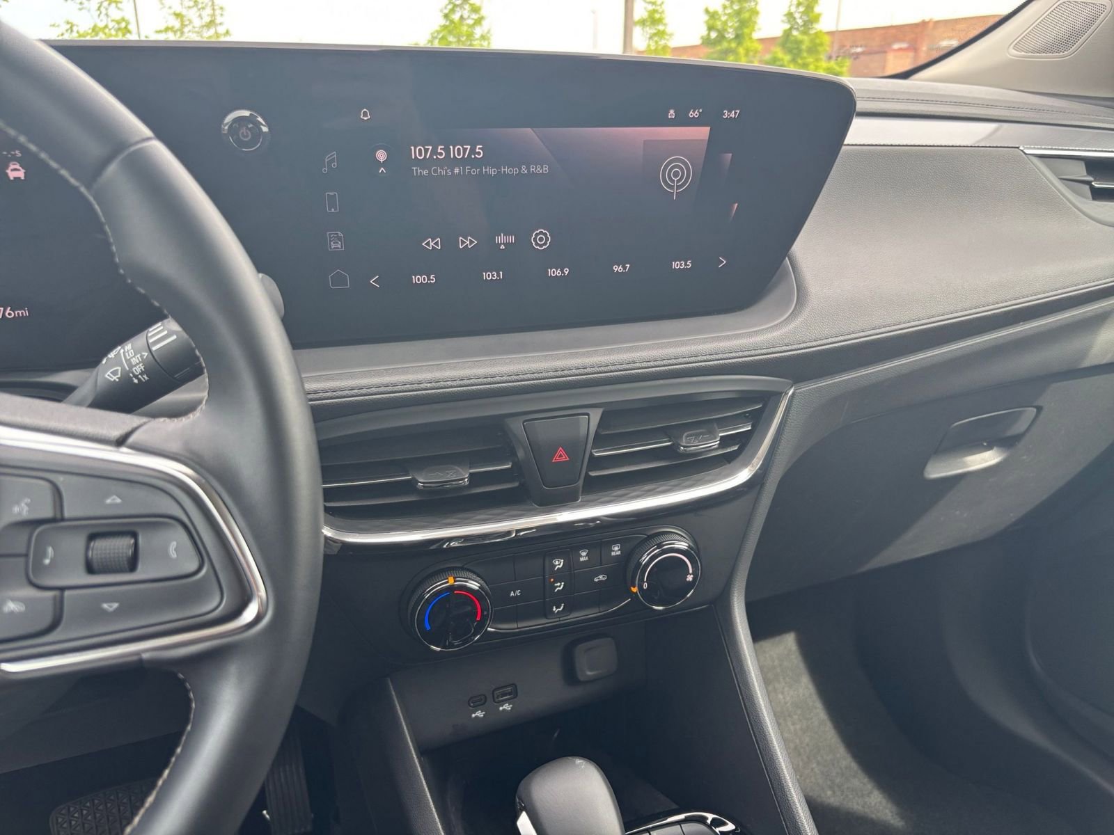 Used 2025 Buick Encore GX Preferred FWD image 17