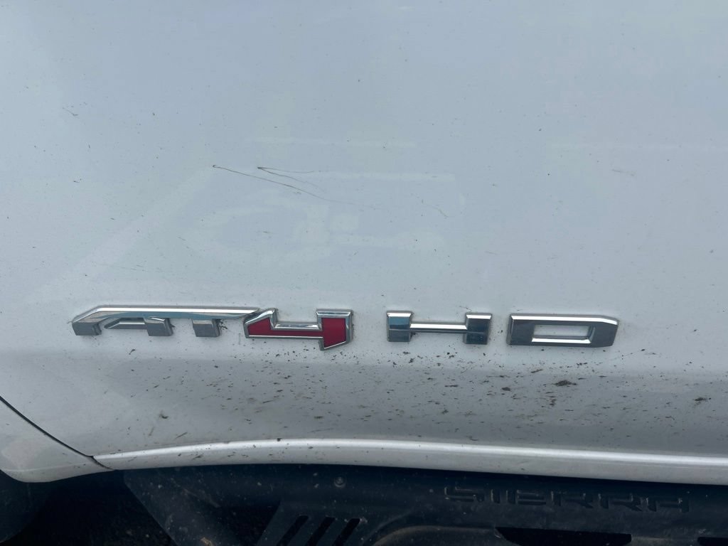 Used 2020 GMC Sierra 2500 AT4 w/ AT4 Premium Package AWD/4WD image 13