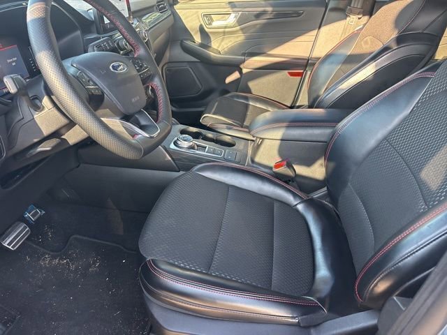 Used 2024 Ford Escape ST-Line image 9