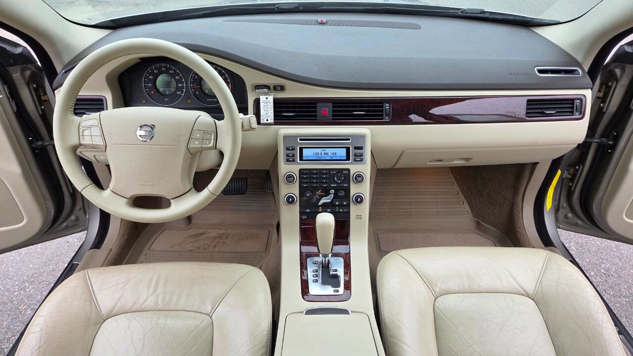 Used 2008 Volvo XC70 3.2 AWD/4WD image 38