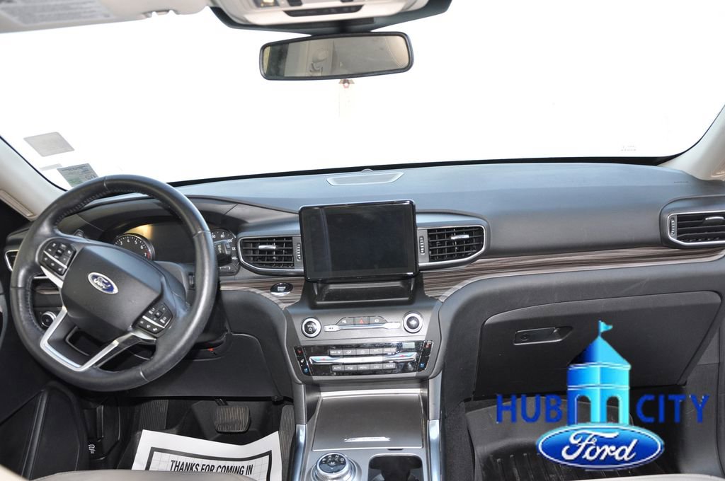Used 2020 Ford Explorer Limited image 18