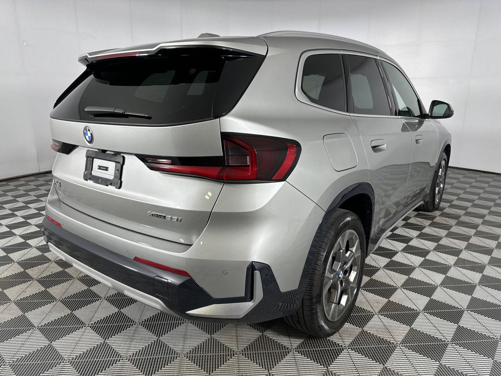 Used 2023 BMW X1 xDrive28i w/ Convenience Package AWD/4WD image 26