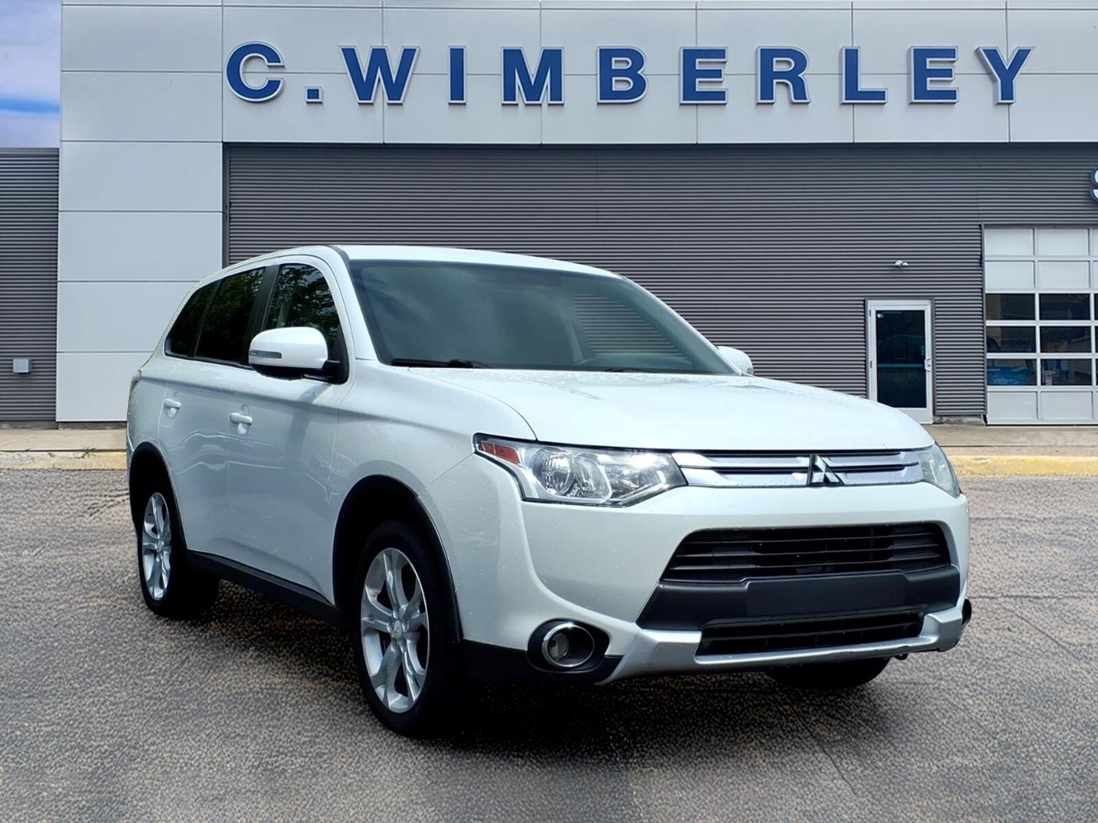 Used 2015 Mitsubishi Outlander SE