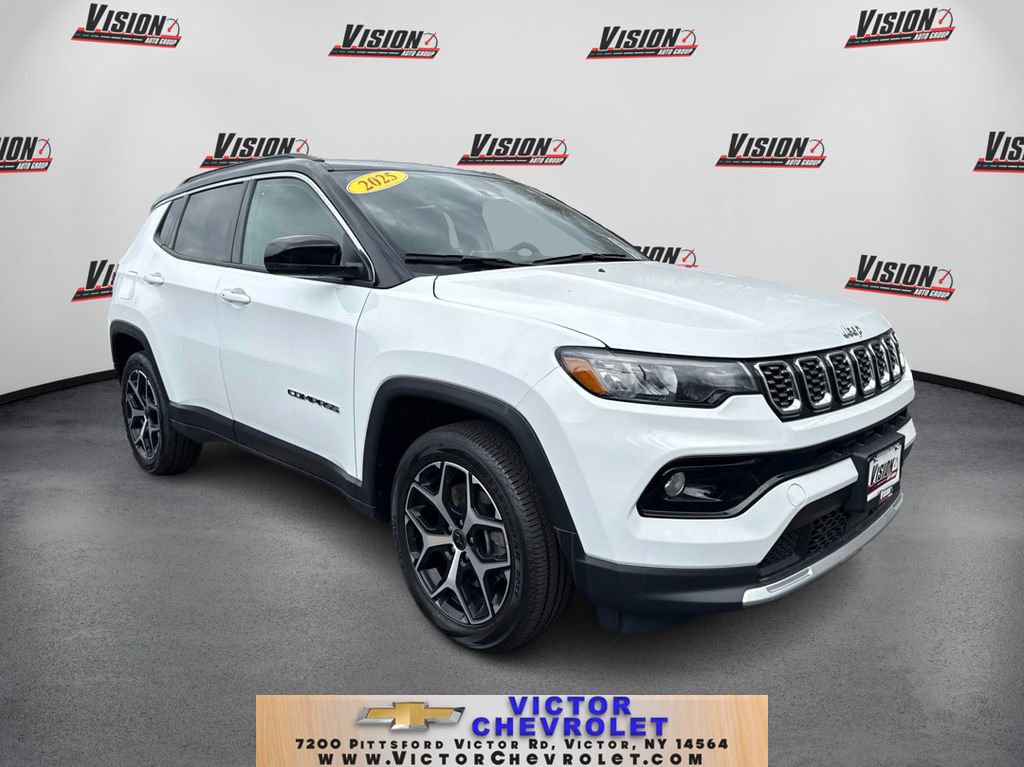 Used 2025 Jeep Compass Limited image 3
