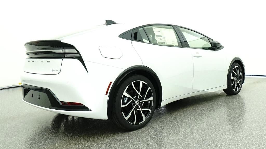 New 2026 Toyota Prius Plug-In Hybrid FWD image 25