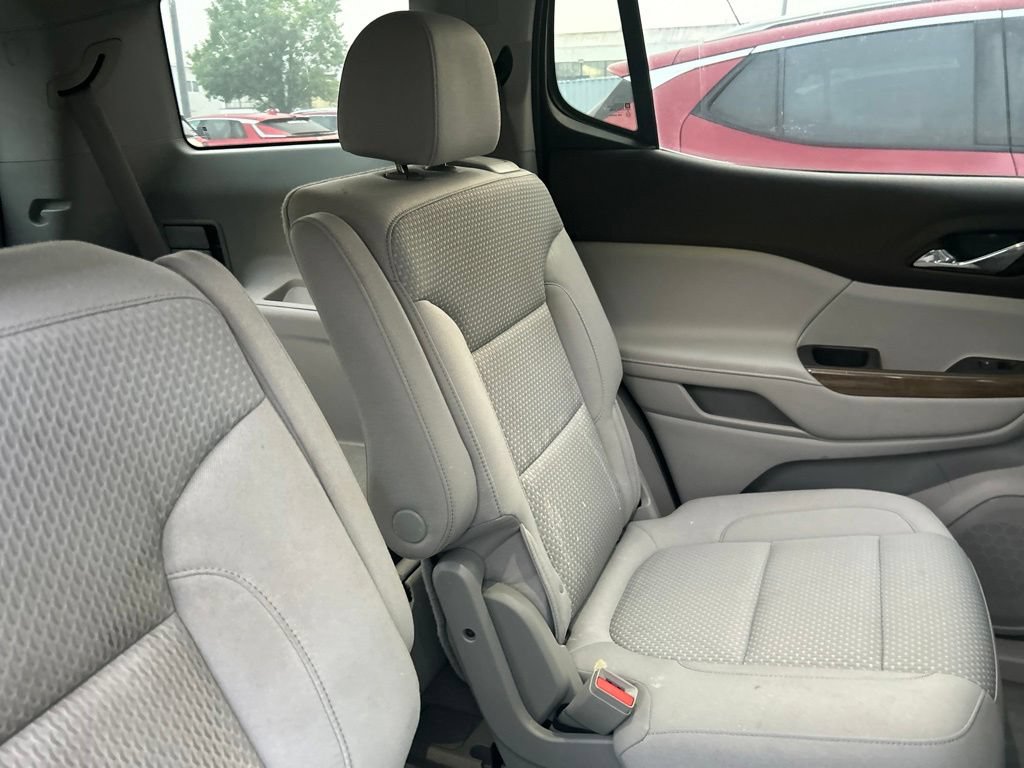 Used 2022 GMC Acadia SLE FWD image 11
