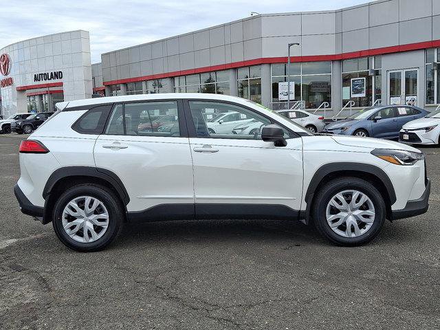 Certified 2022 Toyota Corolla Cross L image 8