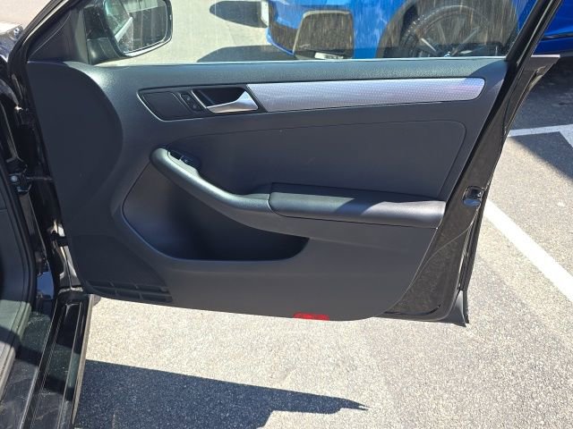Used 2015 Volkswagen Jetta SE FWD image 21