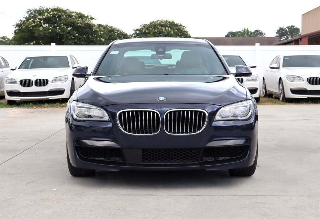 Used 2015 BMW 750Li RWD image 2
