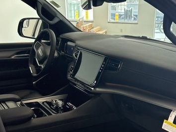 New 2026 Jeep Grand Wagoneer L 4WD w/ Premium Group I image 28