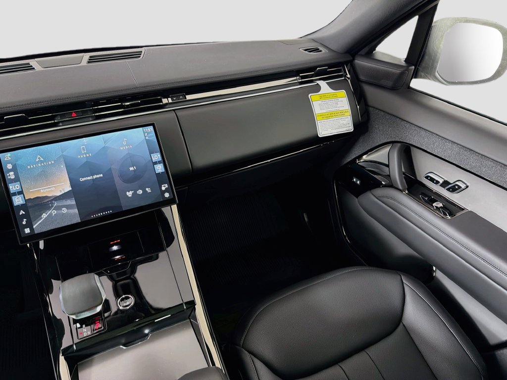 New 2027 Land Rover Range Rover Sport SE AWD/4WD image 25