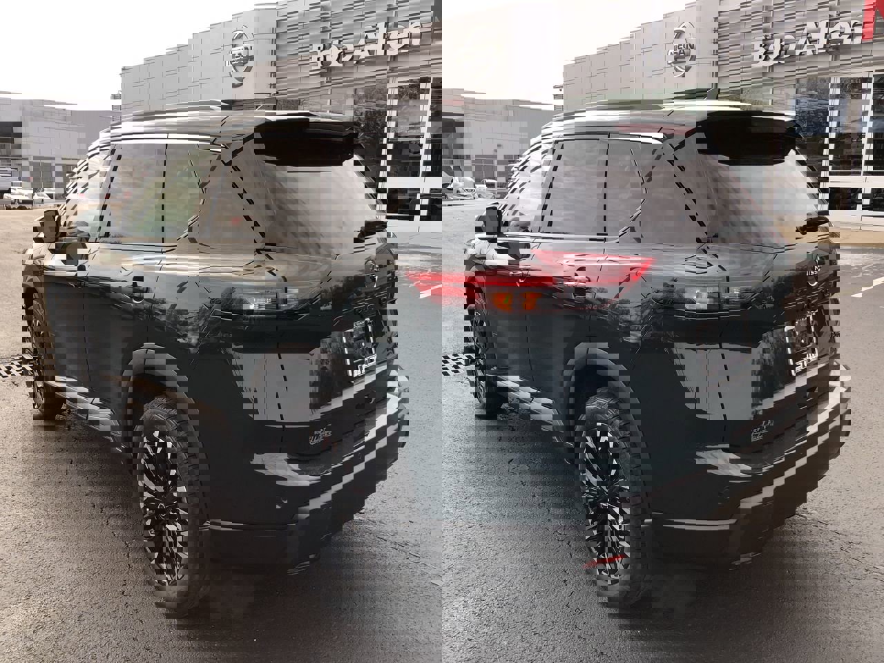 New 2026 Nissan Rogue Dark Armor image 12