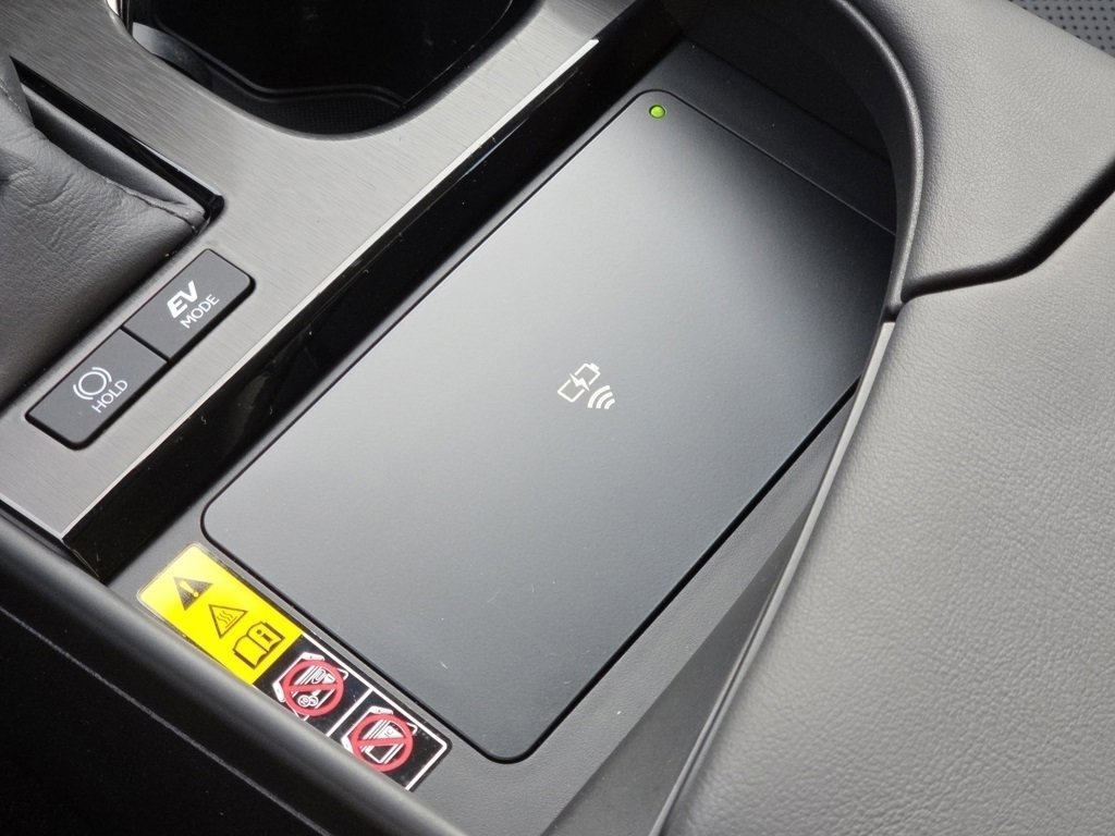 Certified 2024 Lexus ES 300h Ultra Luxury w/ Accessory Package (Z1) image 15