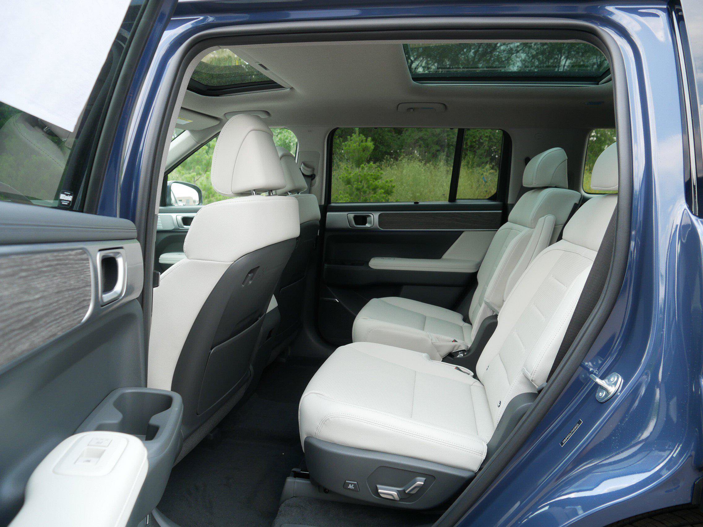 New 2026 Hyundai Santa Fe Limited AWD/4WD image 6