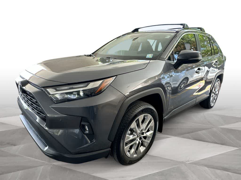 Used 2025 Toyota RAV4 XLE Premium w/ Weather Package FWD image 4