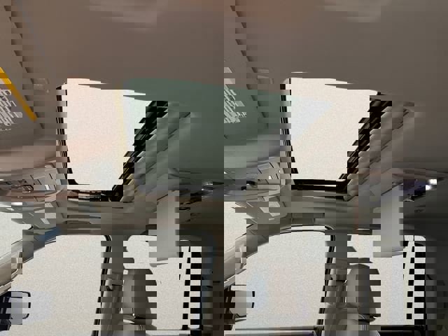 Used 2015 Chevrolet Suburban LTZ image 21